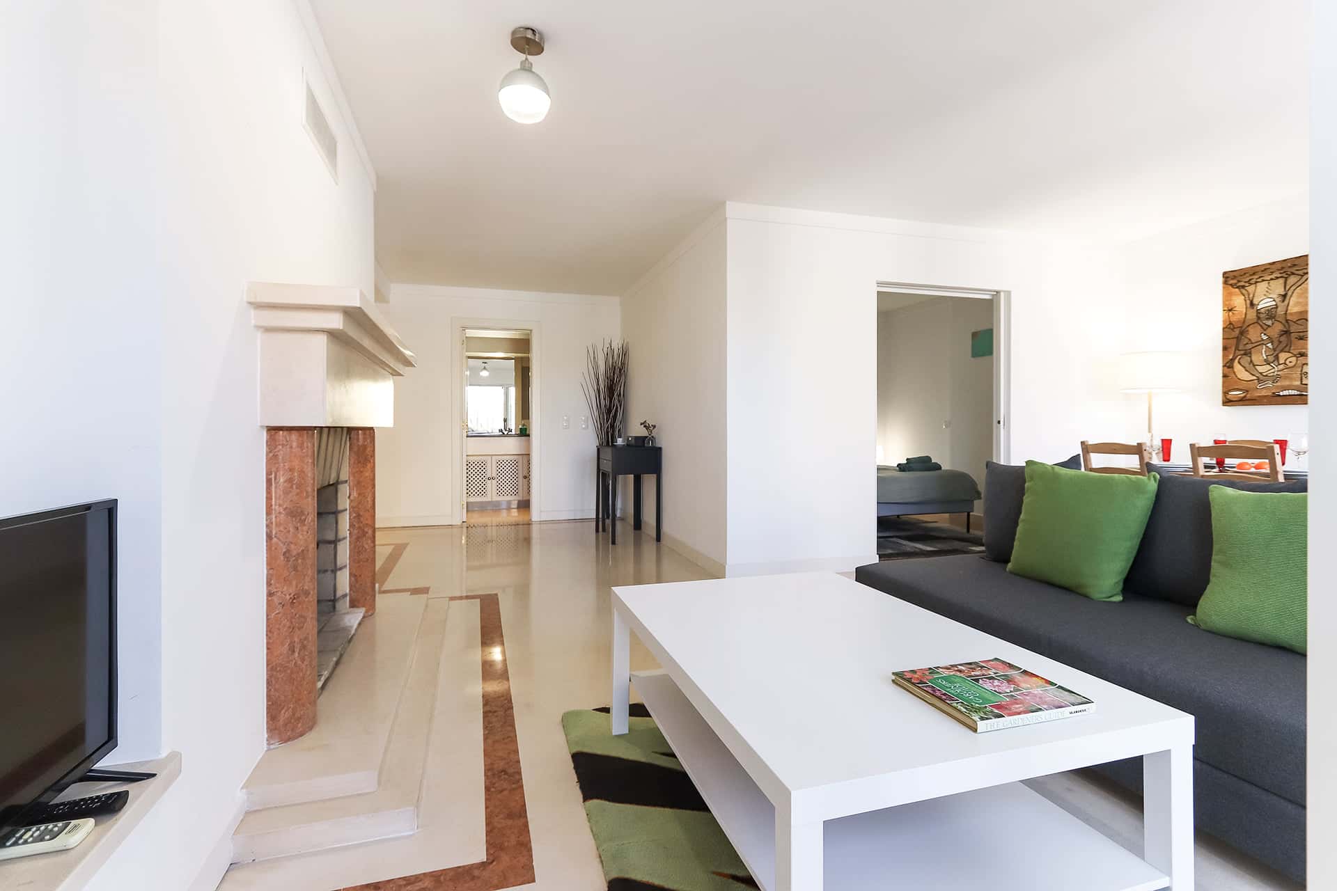 Cozy 1-Bedroom Apartment in a bulding with swimming pool in Rua Manuel Marques, Lisbon