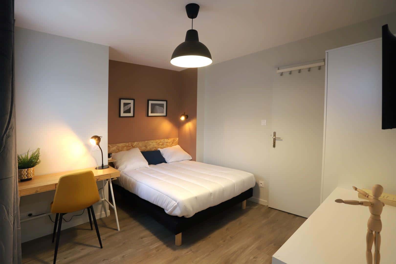 Chambre 3 - LOUIS GUILLOUX 1