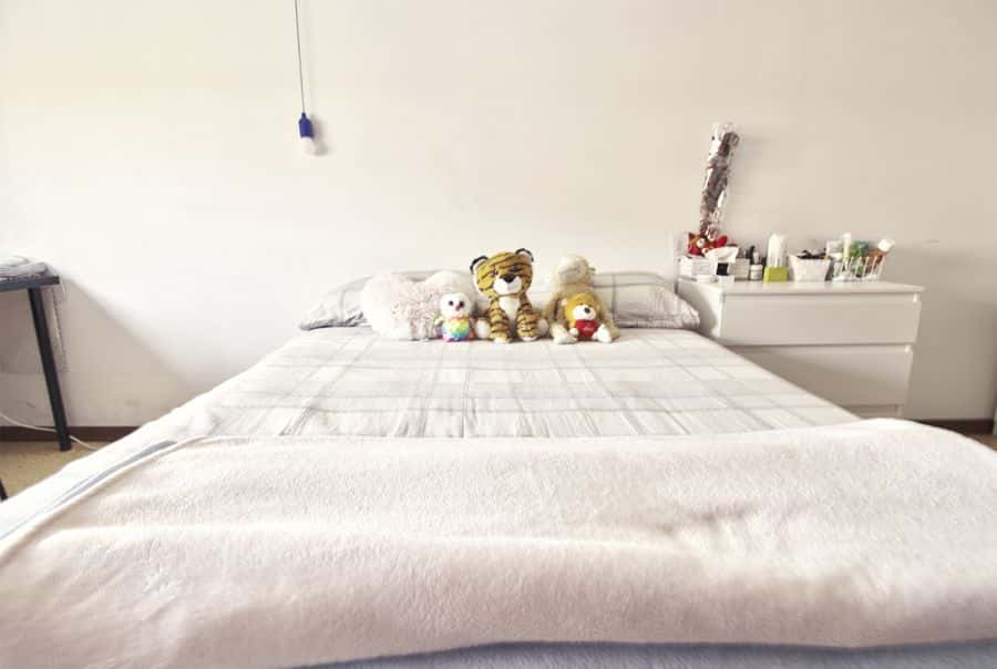 Habitación en piso de 7 habitaciones en Ciutat Jardi