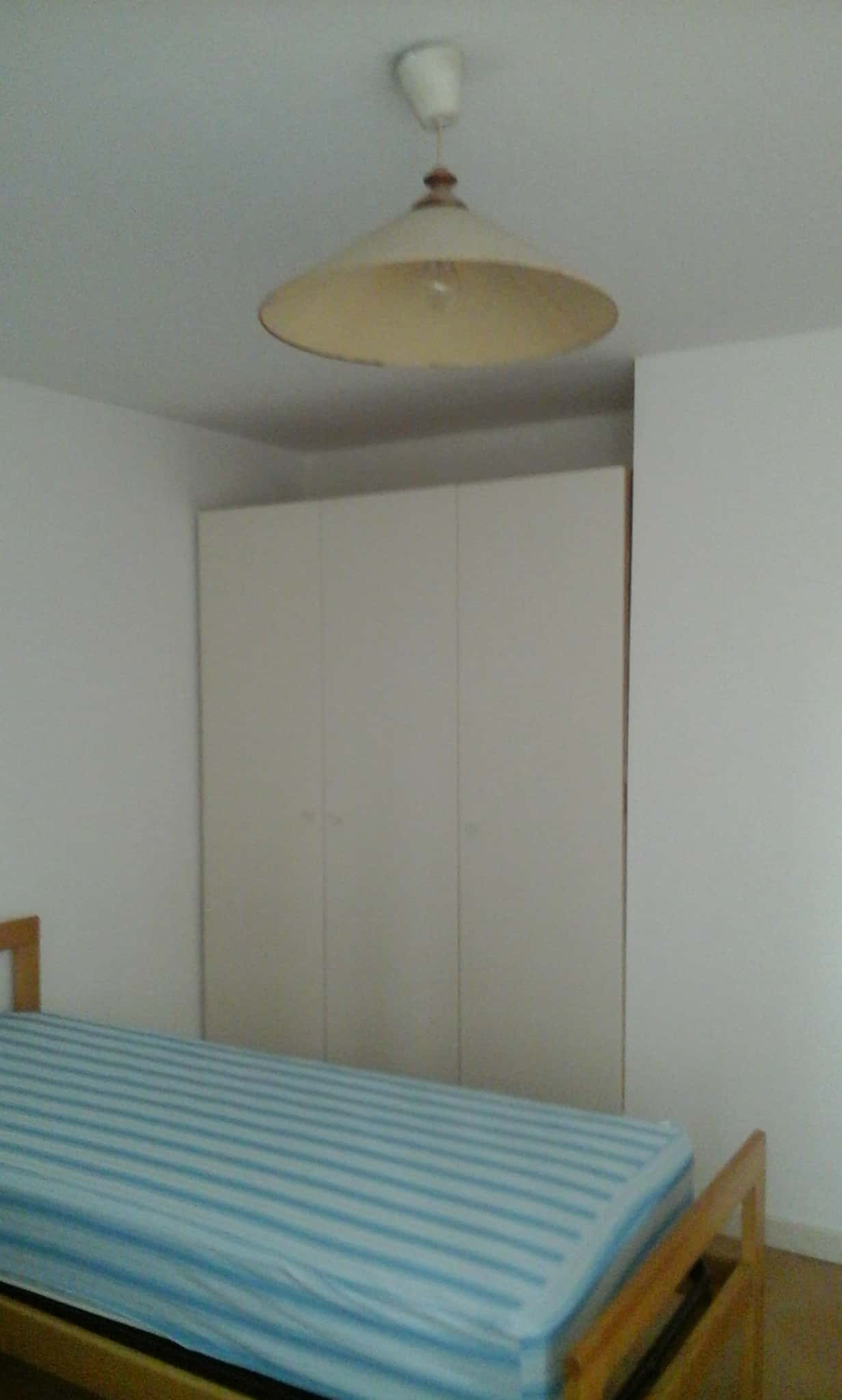 A8/S3 - stanza con due letti uniti, appartamento con due bagni completi, Centro Storico, Trento