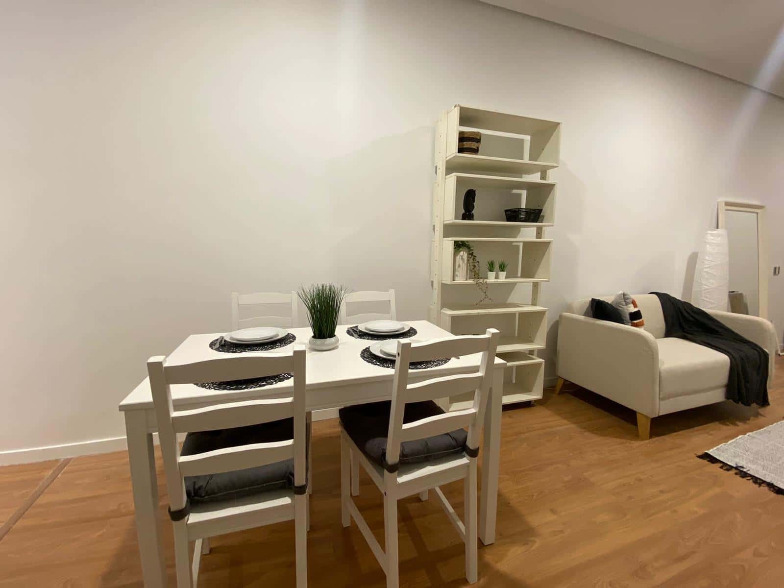 Room RC28R2