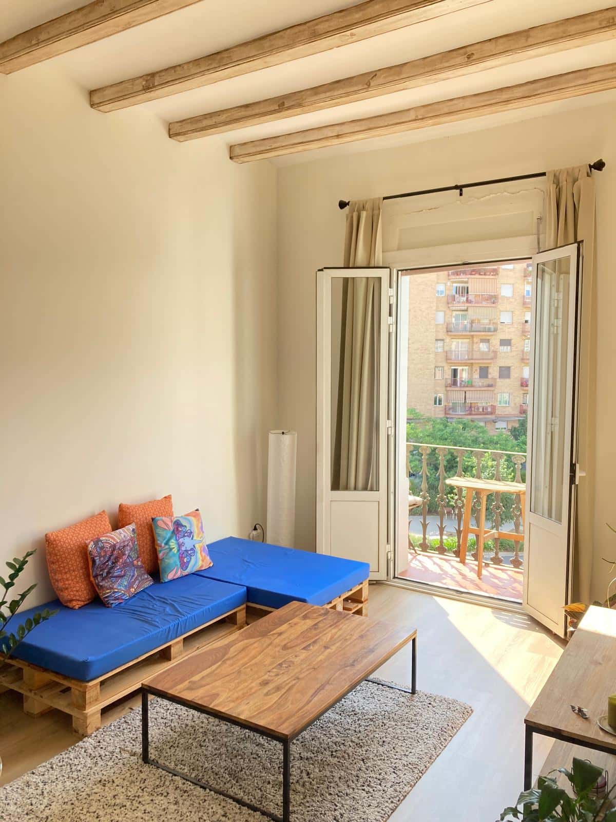 Apartment in Carrer d'Arago, Barcelona for 65 m² with 2 bedrooms 1