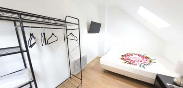 Listing photo thumbnail