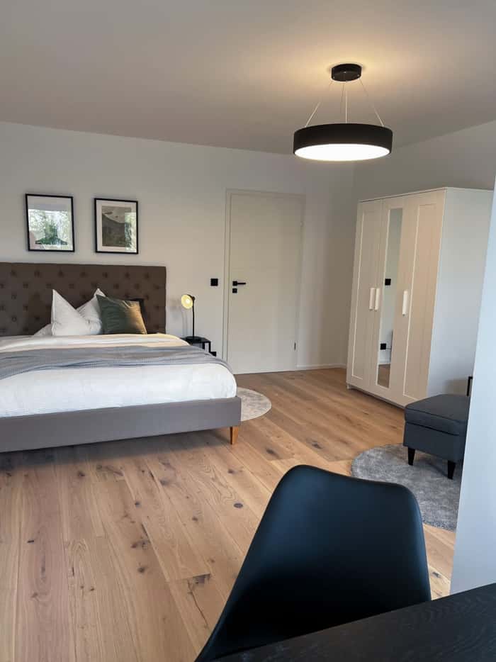 Listing photo thumbnail