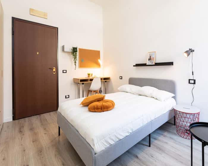 Listing photo thumbnail