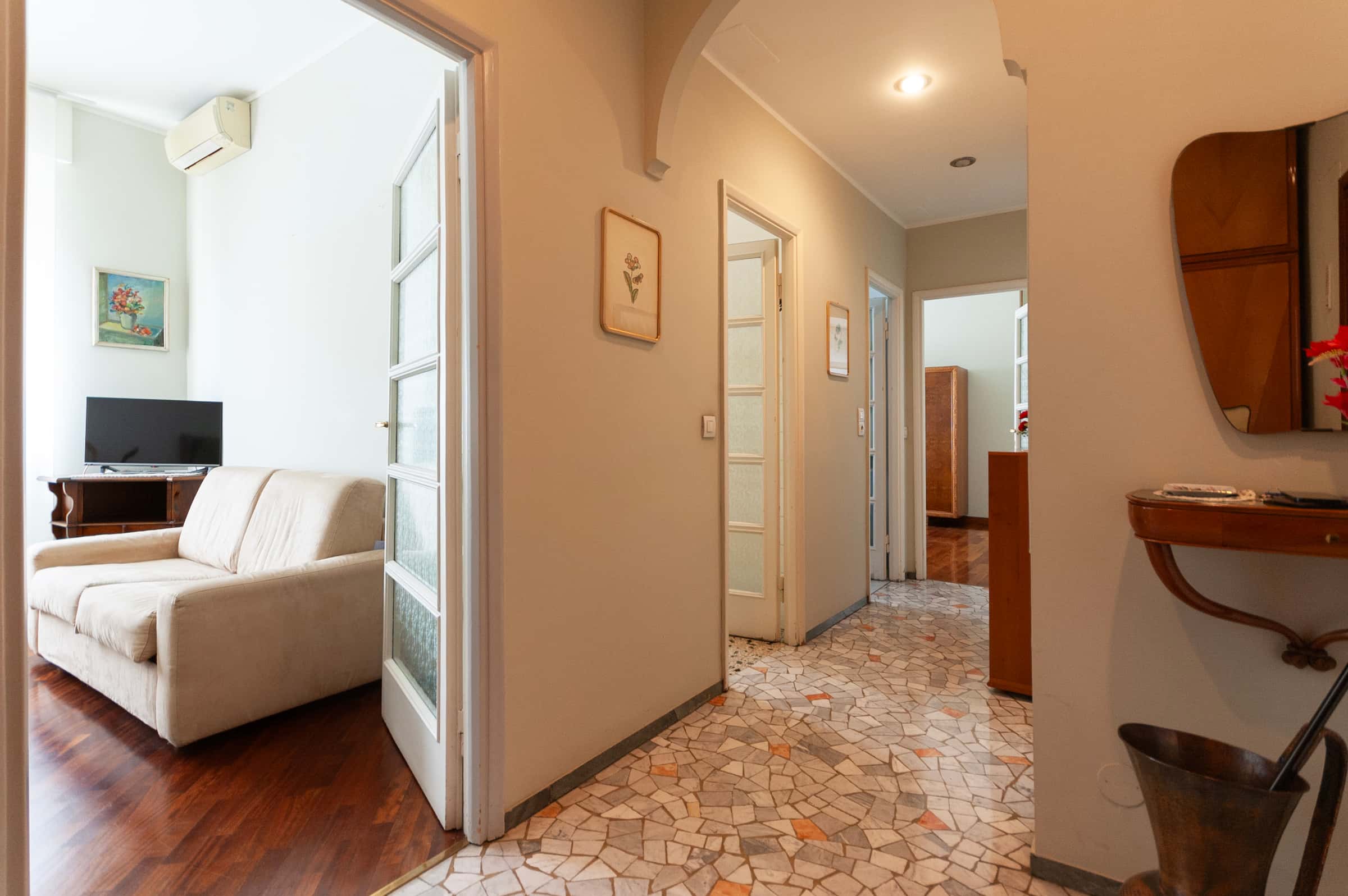 Apartment Milan, 1 bed — photo 5