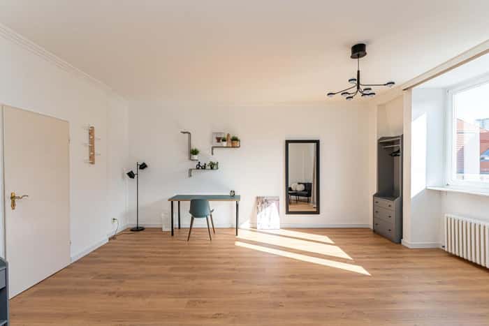 Listing photo thumbnail