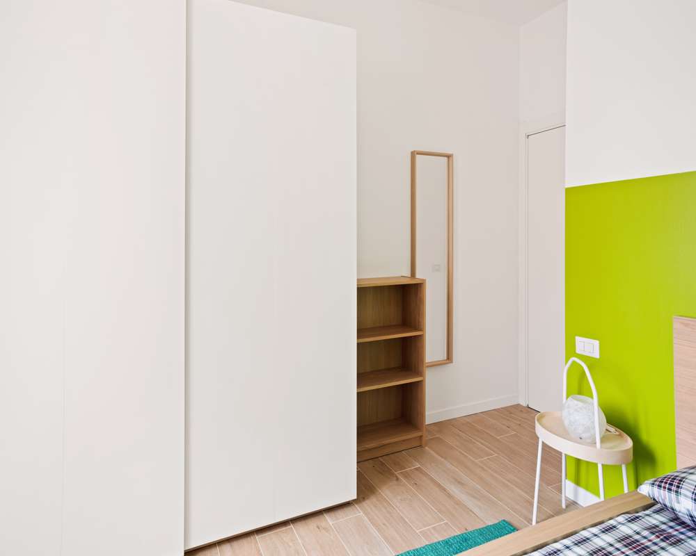 Stanza in Viale Legioni Romane