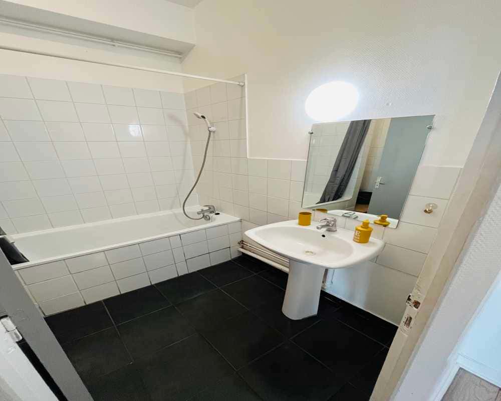 Chambre dans le rue saint michel