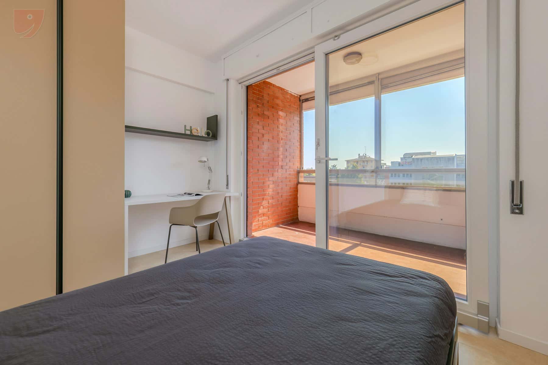 Chambre dans Viale Famagosta, Milano pour 90 m² avec 4 chambres