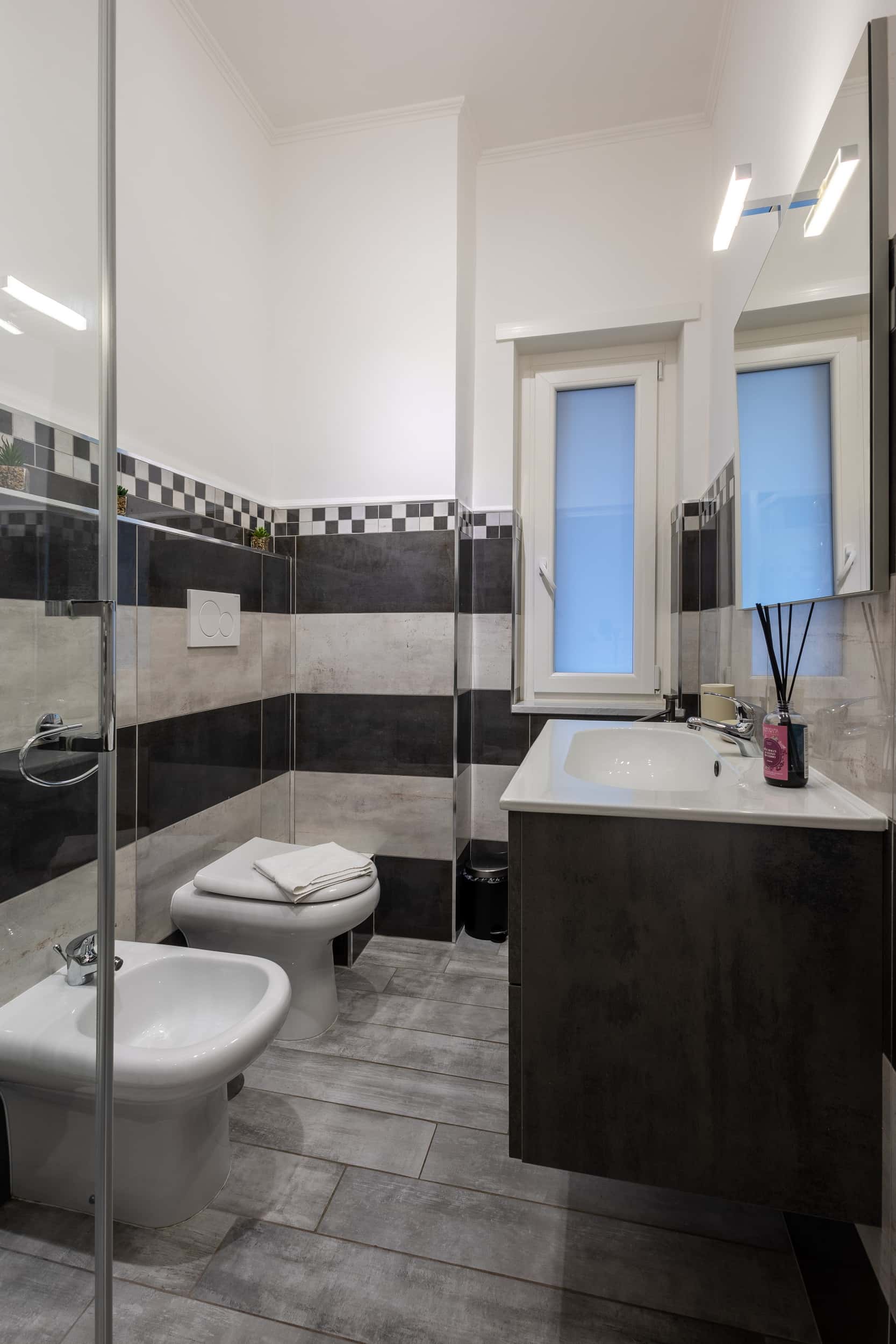 Danila Apartment close to Metro