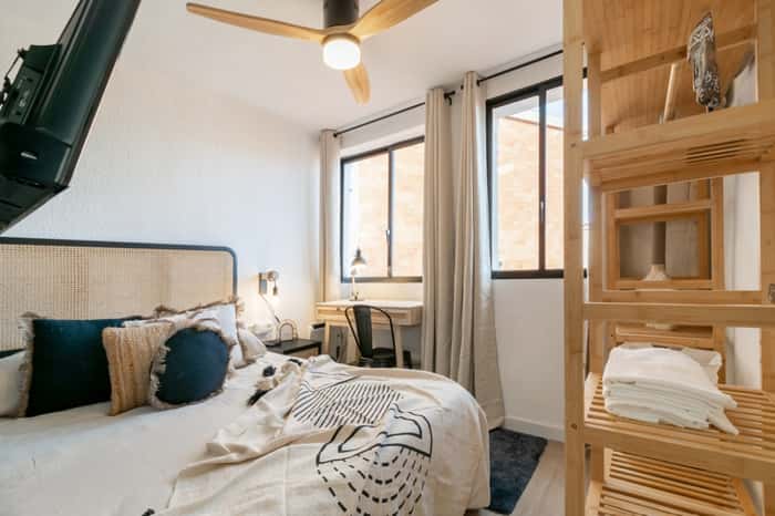 Listing photo thumbnail