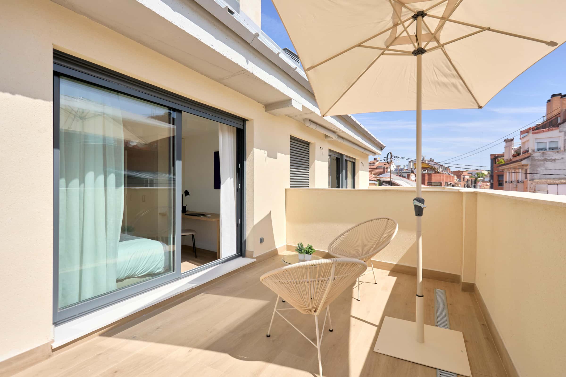 Double room with terrace  with private bathroom for two people