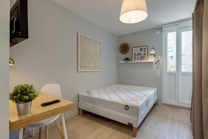 Listing photo thumbnail