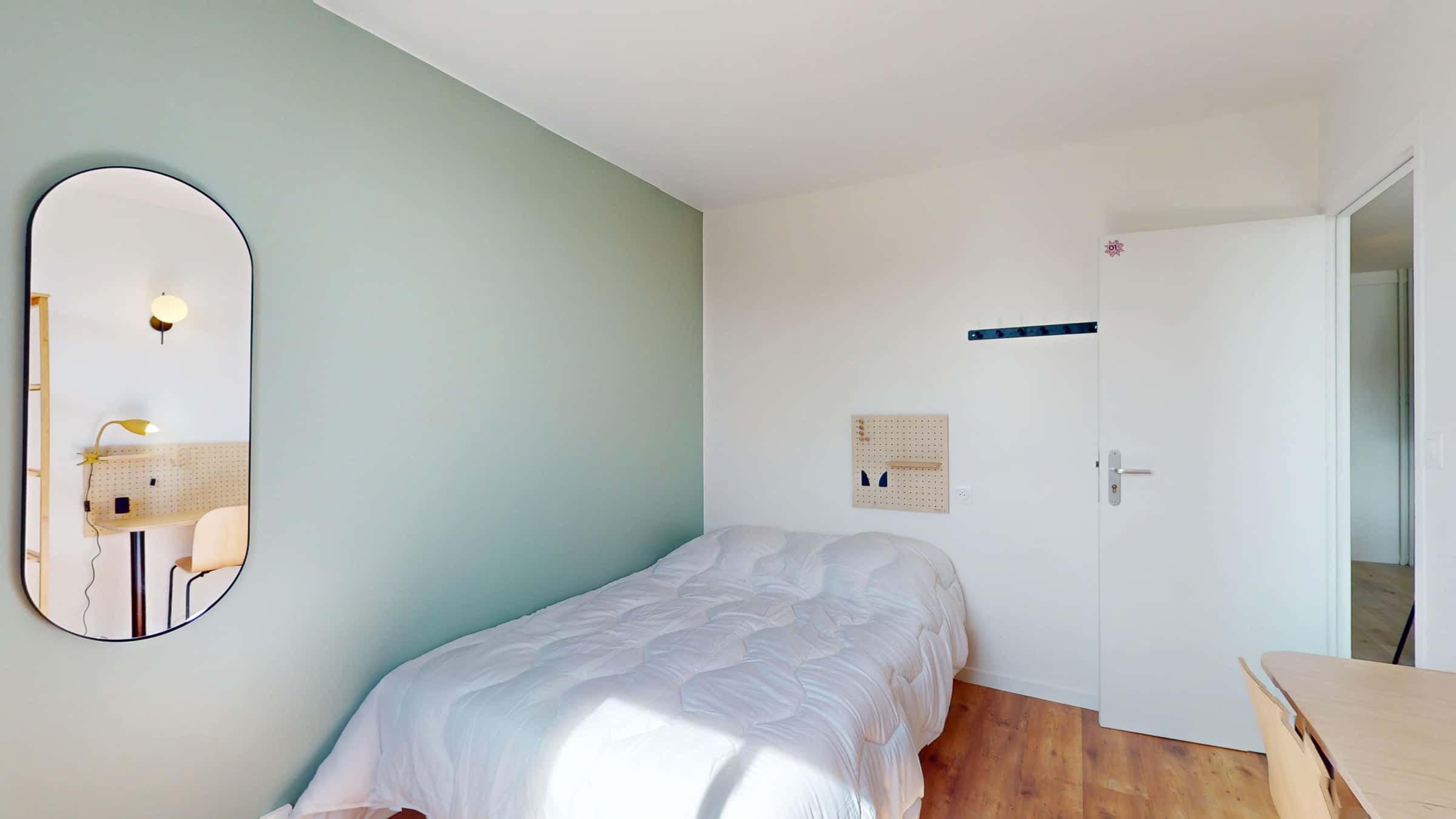 Asnières Robert 4  - Room S (4)