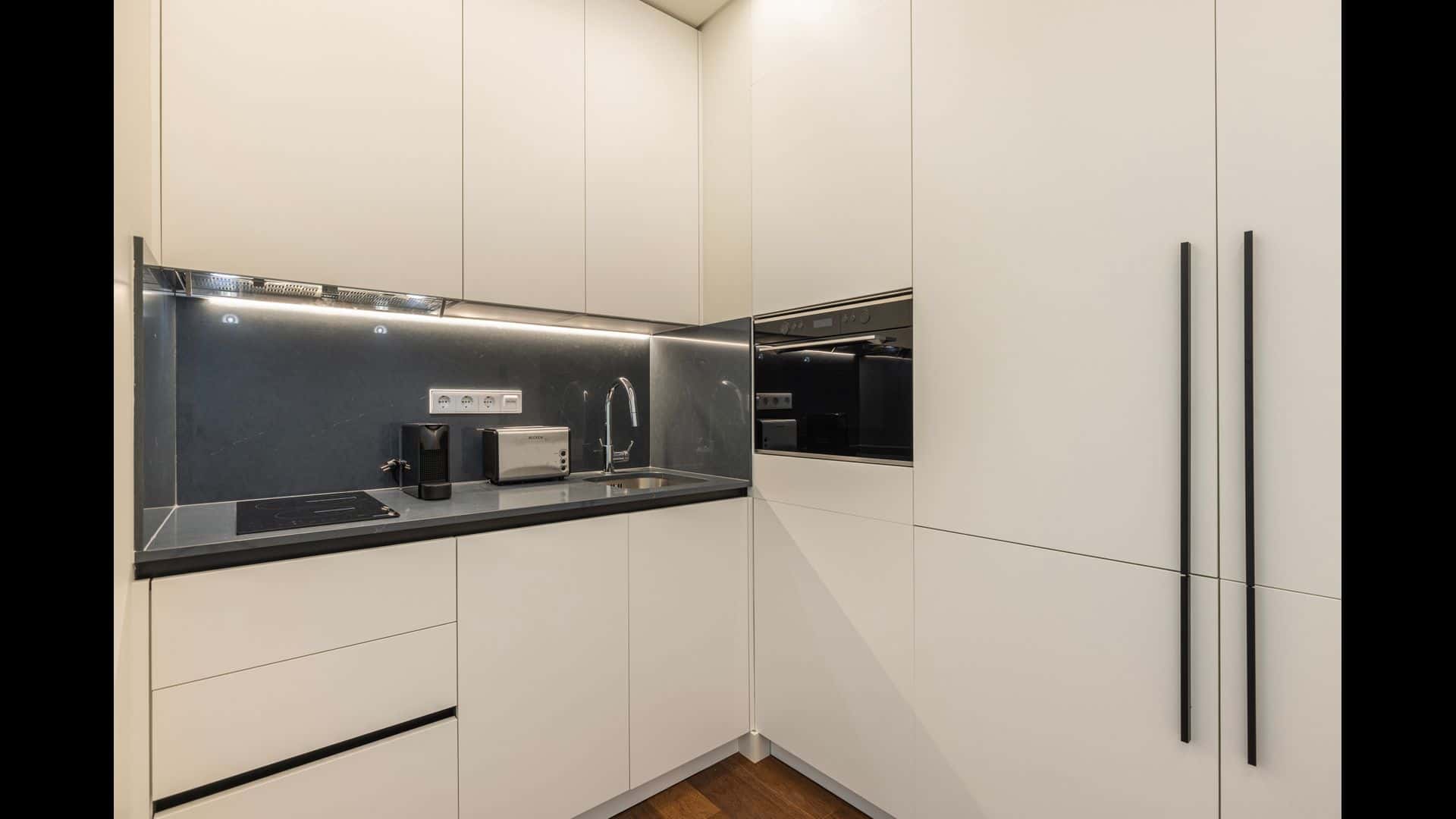 Deluxe Apartment in City Center