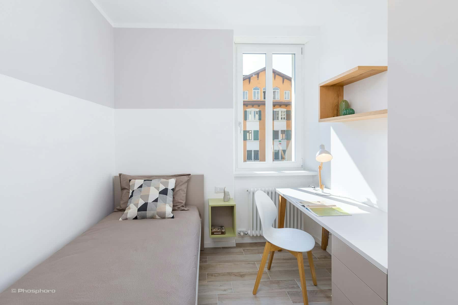 Room in Via Damiano Chiesa, Trento for 100 m² with 6 bedrooms