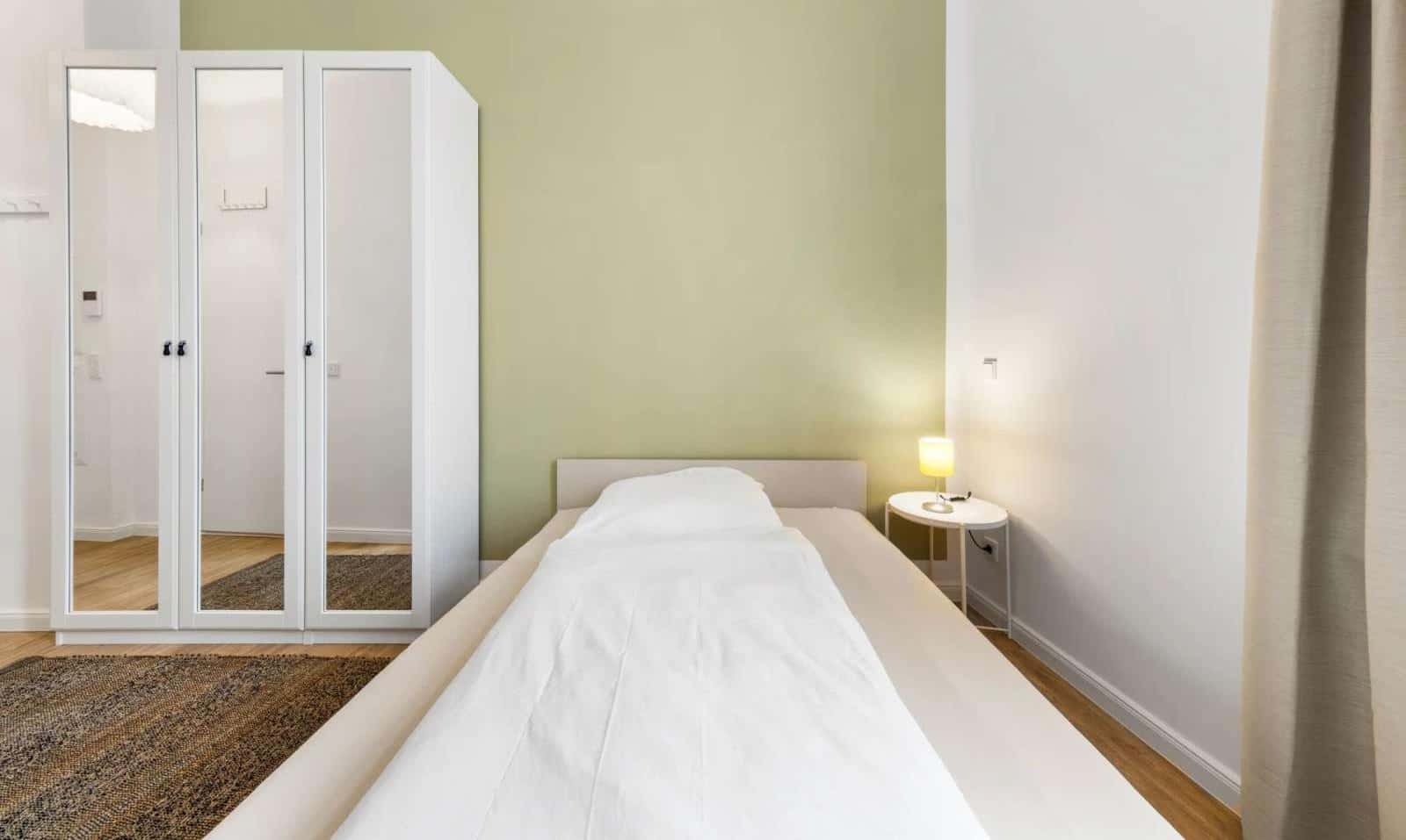 Studio for rent in Berlin, bills included, checked by Spotahome - Photo 1