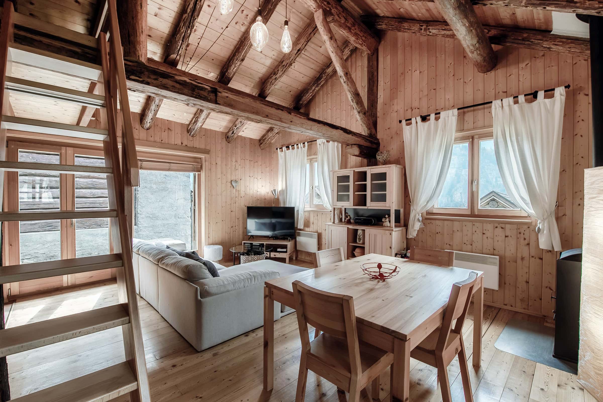 ROMANTIC CHALET - Accogliente chalet in Valle Leventina