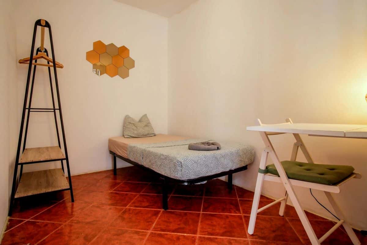 Quarto em Rua Presidente Arriaga, Lisboa com 4 quartos