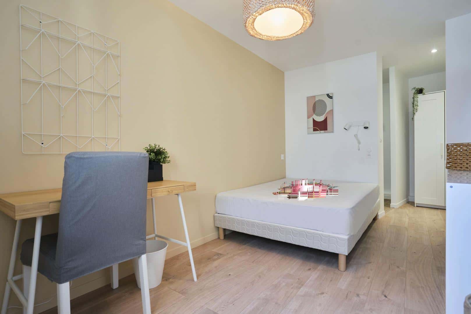 Chambre 2 - JARDINIERS D12