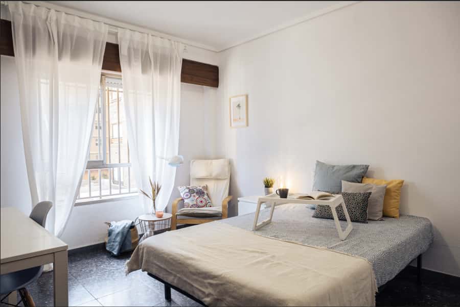 Habitación en piso de 7 habitaciones en Benimaclet
