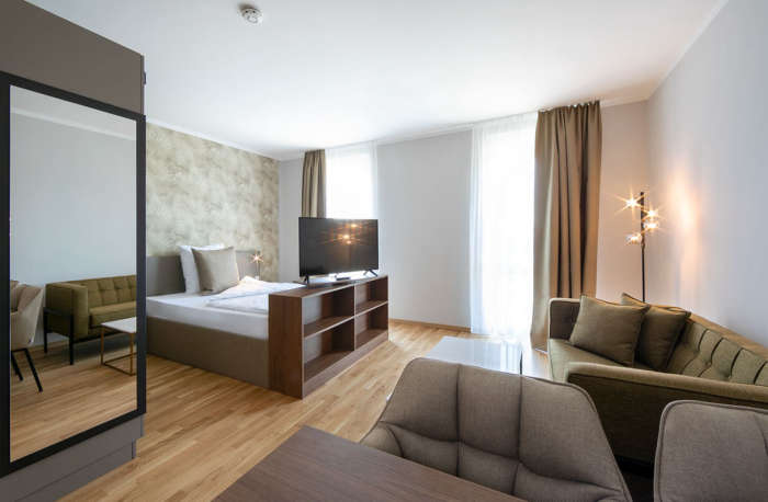 Listing photo thumbnail