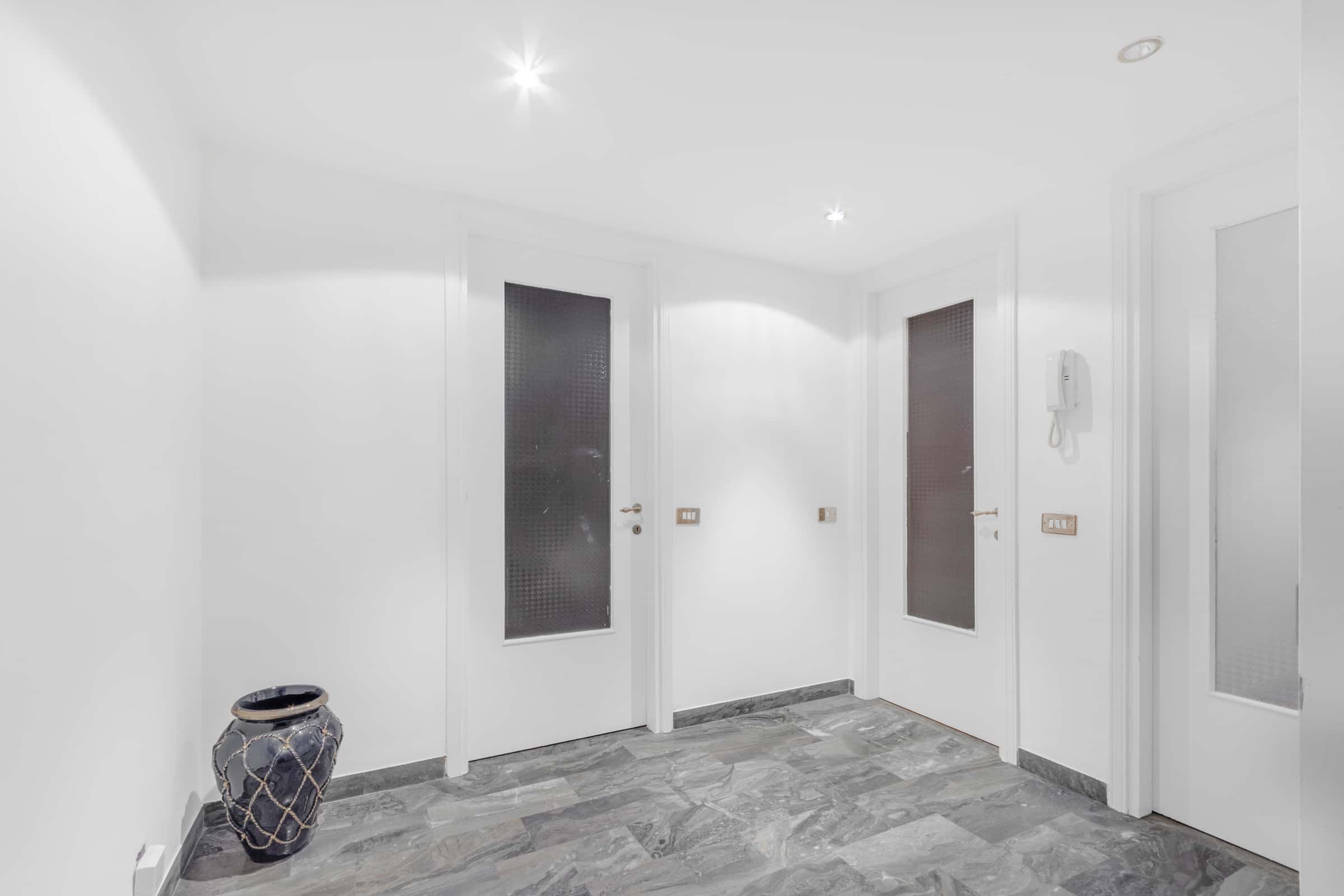 Apartment Milan, 1 bed — photo 16