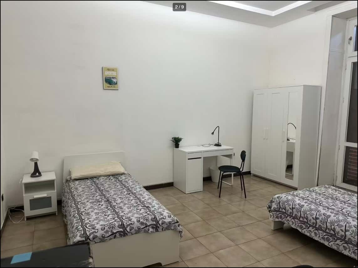 DOUBLE ROOM FOR TWO PEOPLE - BILLS INCLUDED