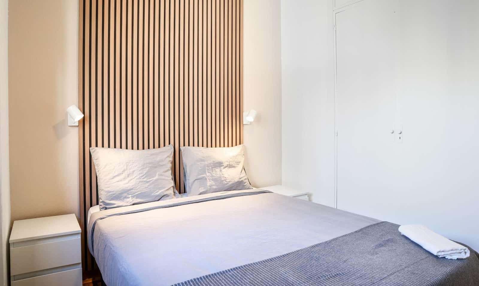 Double bed in Rooms for rent in Madrid