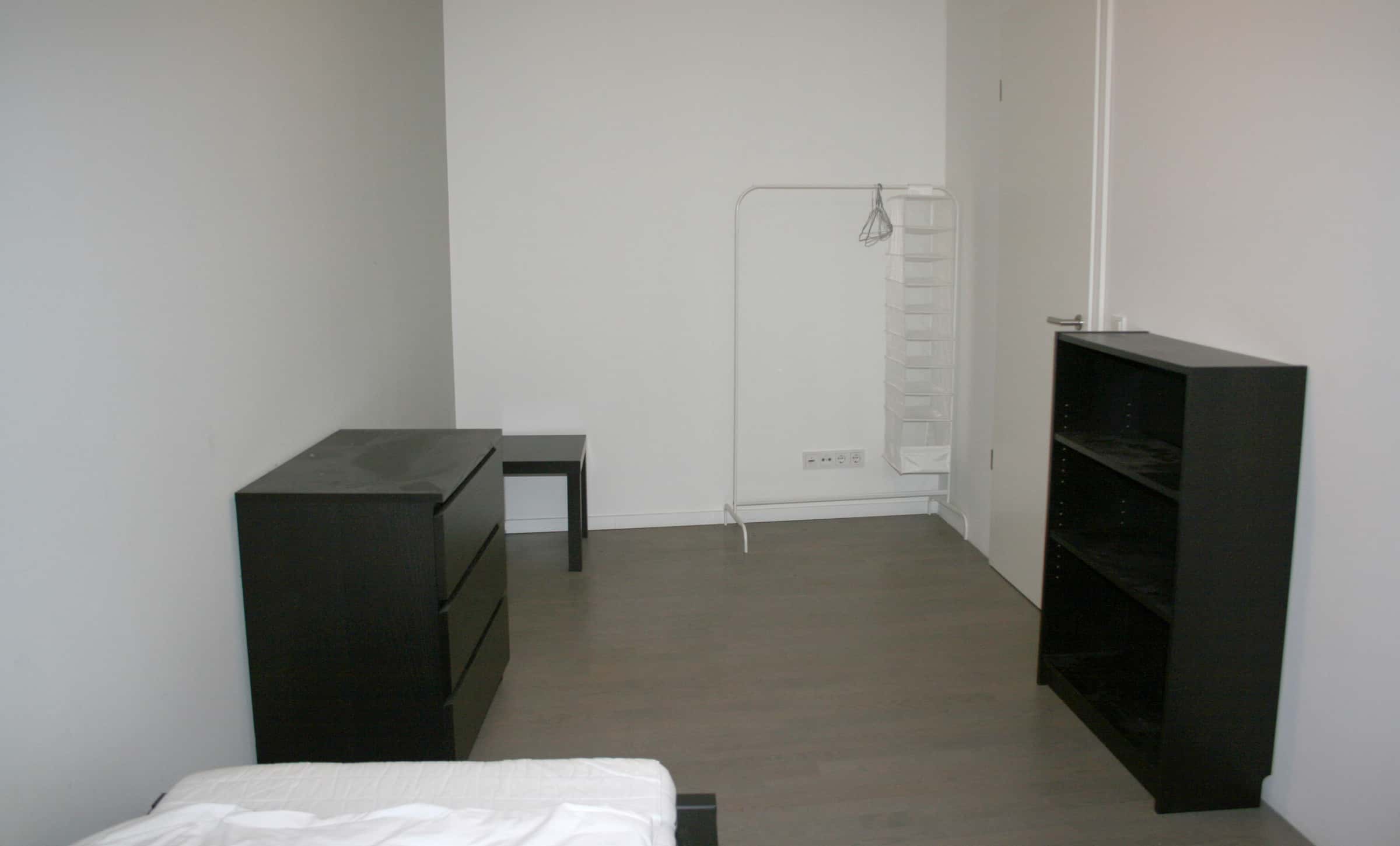 Room in Bernhard-Weiß-Straße, Berlin for 43 m² with 2 bedrooms