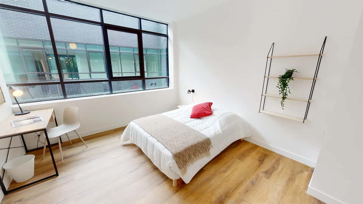 Quarto em Avenue Sainte-Anne, Asnières-sur-Seine para 151 m² com 7 quartos