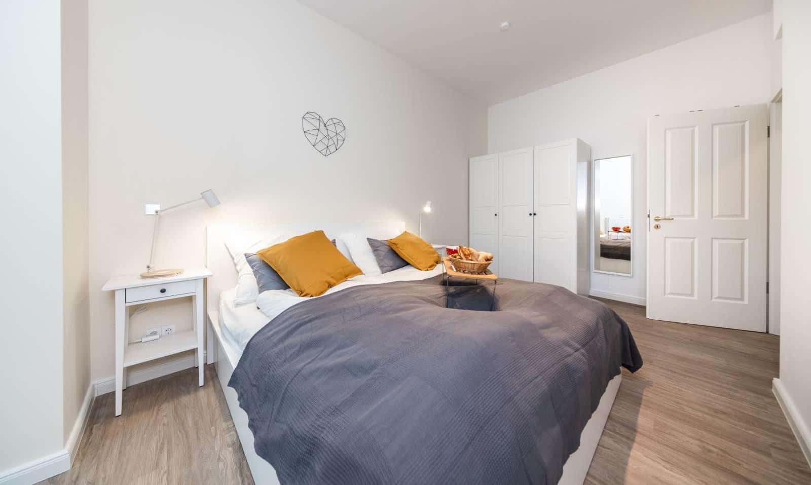 1-bedroom apartment for rent in Berlin, bills included - Photo 1