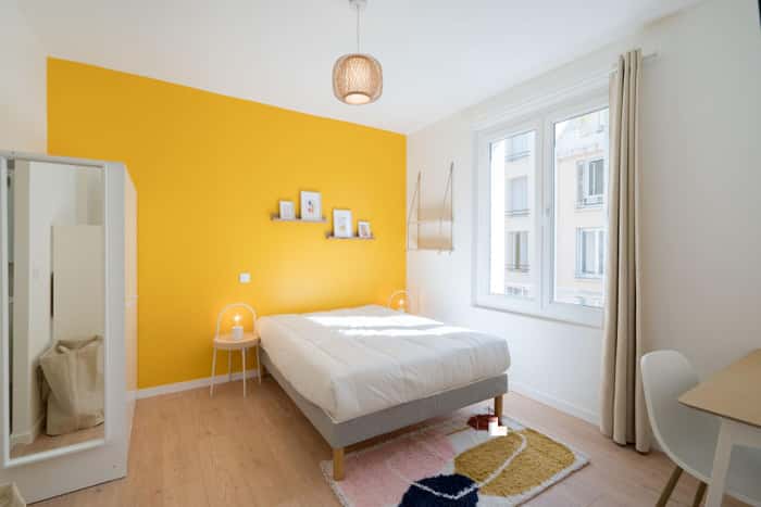 Listing photo thumbnail