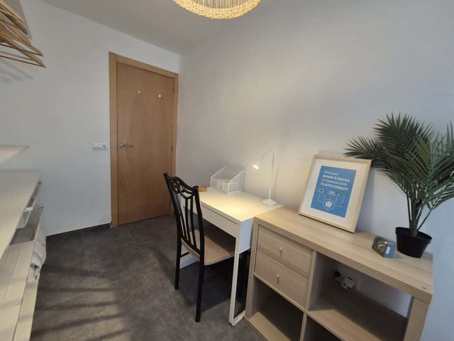 Habitación en piso de 4 habitaciones en Benimaclet
