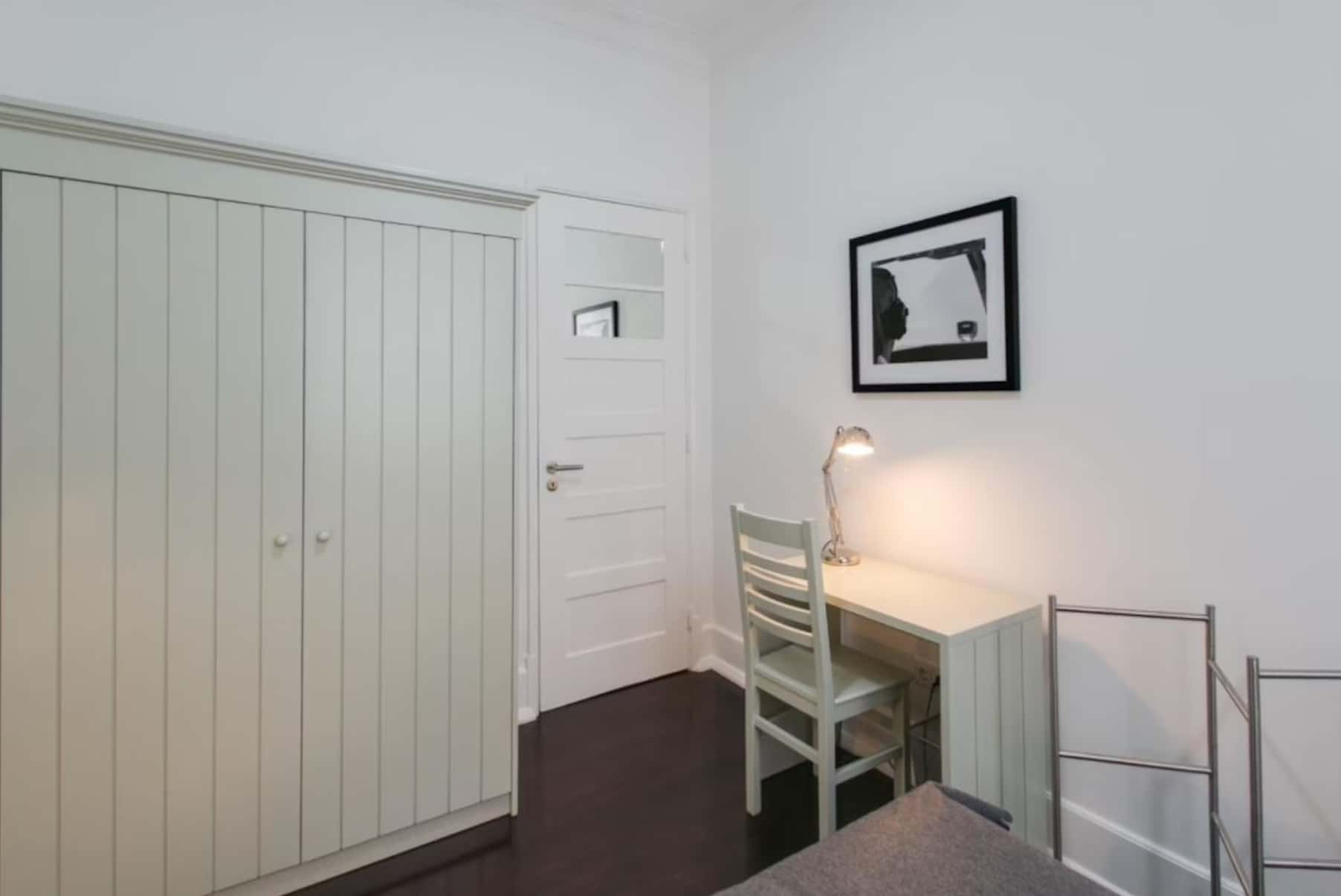 Cozy room in Saldanha, Lisbon - VH V - R5