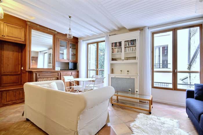 Listing photo thumbnail