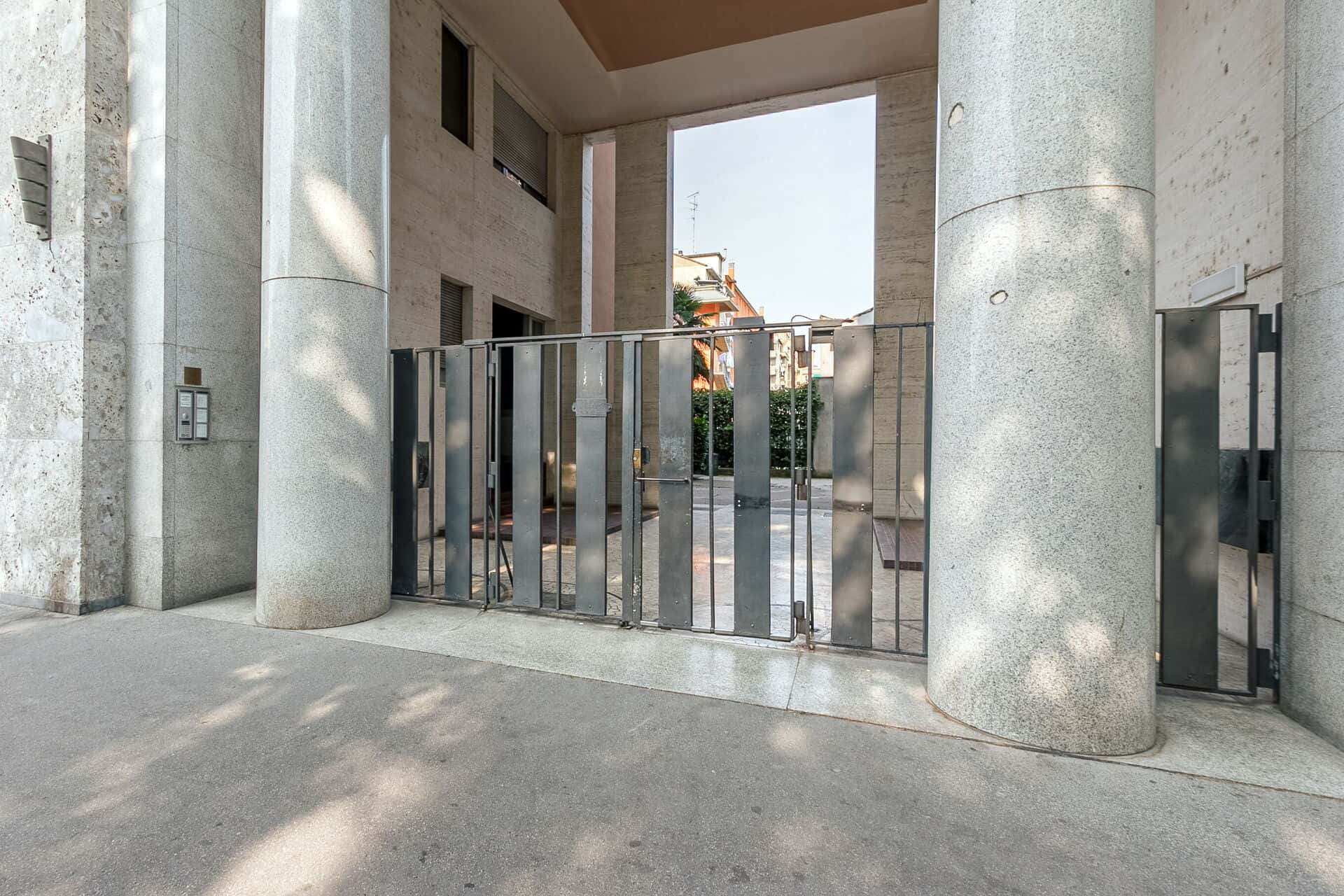 Apartment Milan, 1 bed — photo 16