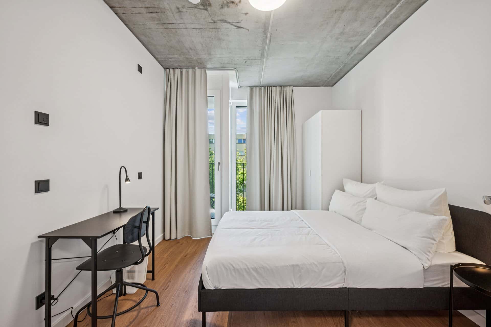 Room in Stromstraße, Berlin for 58 m² with 3 bedrooms