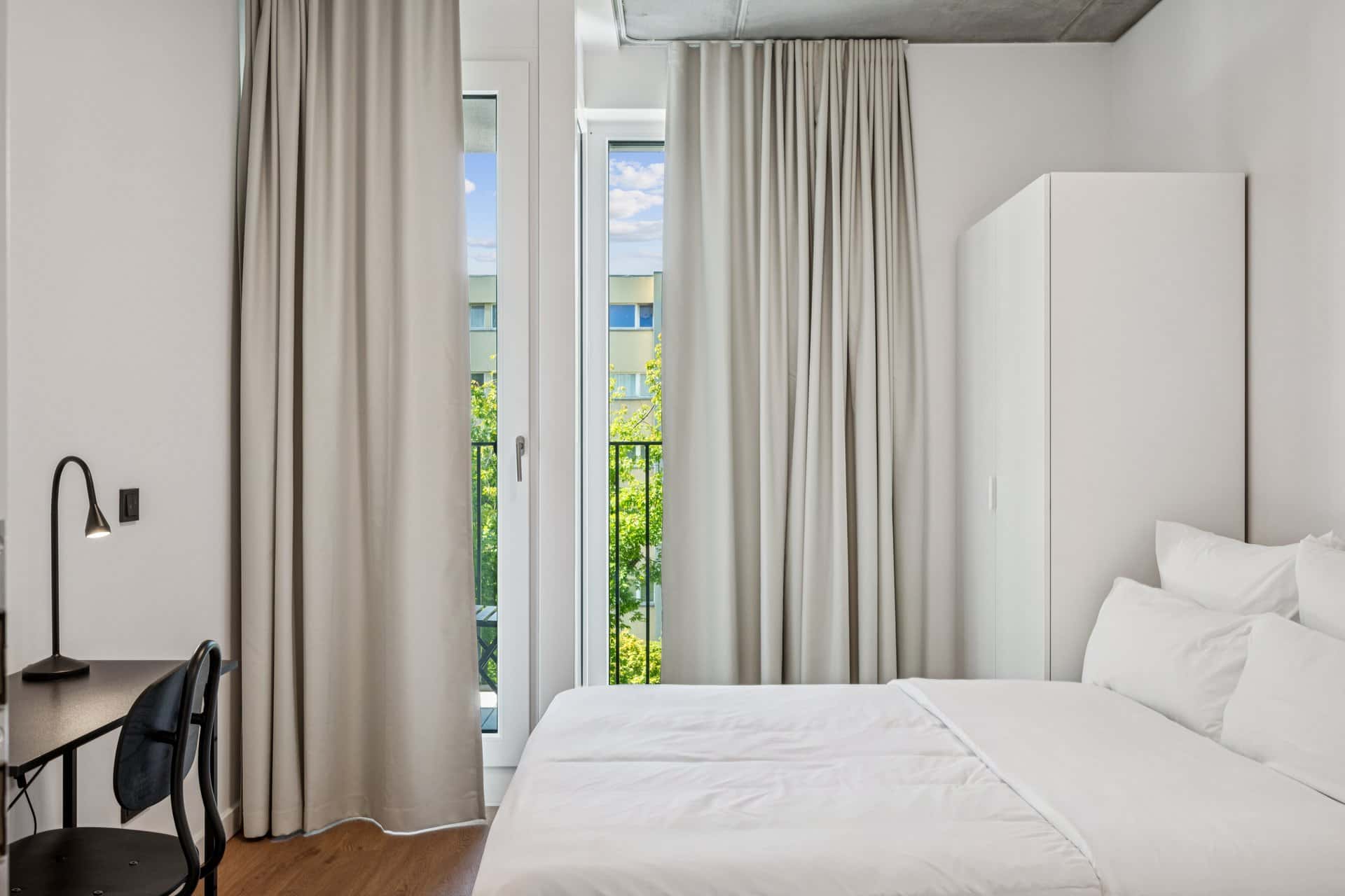 Room in Stromstraße, Berlin for 58 m² with 3 bedrooms