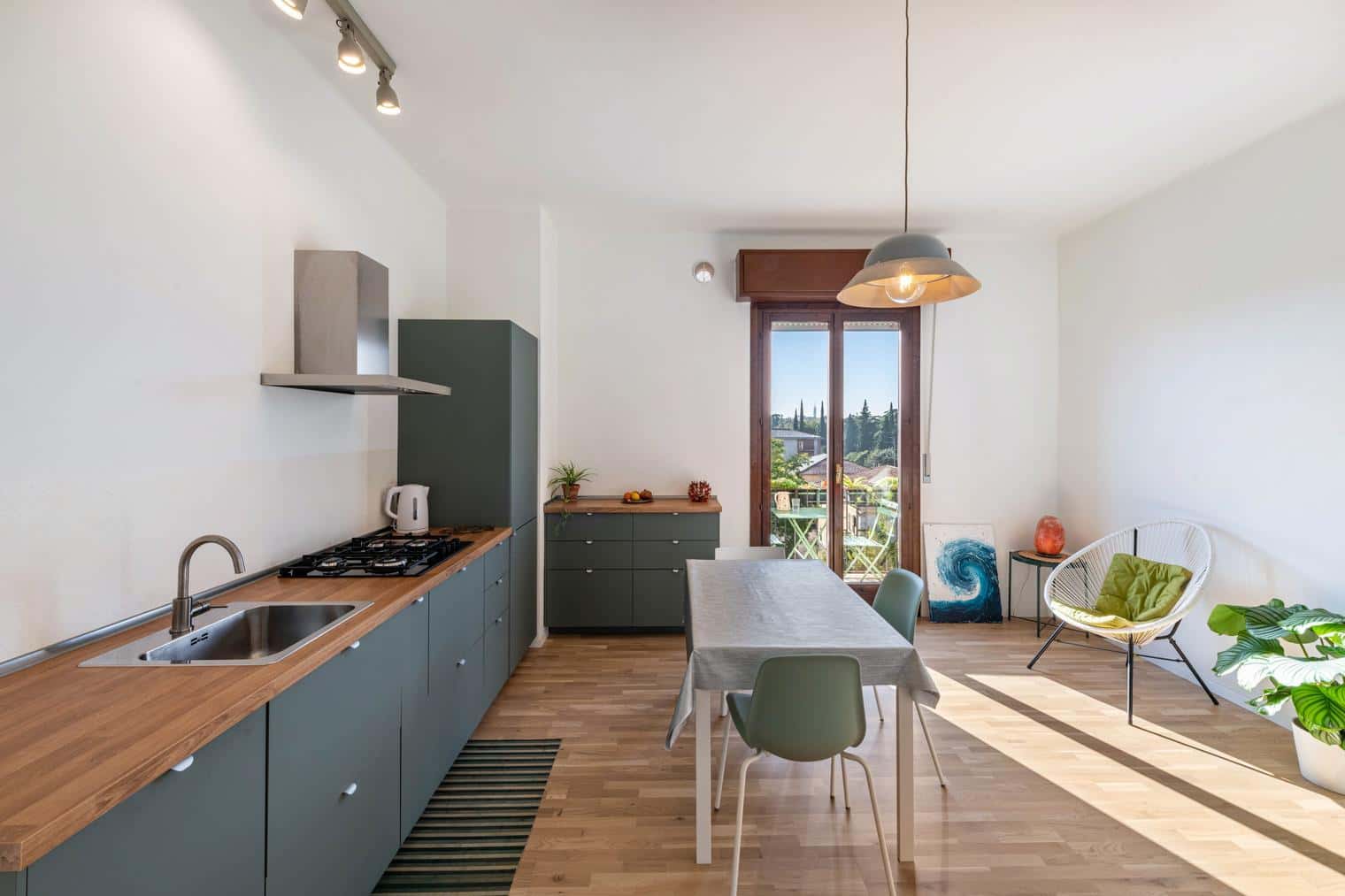 Appartamento in Via Silvio Pellico, Verona di 70 m² con 1 camera