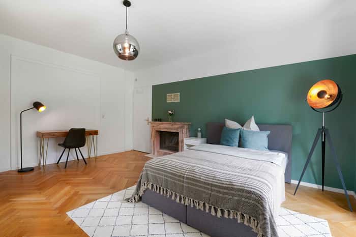 Listing photo thumbnail