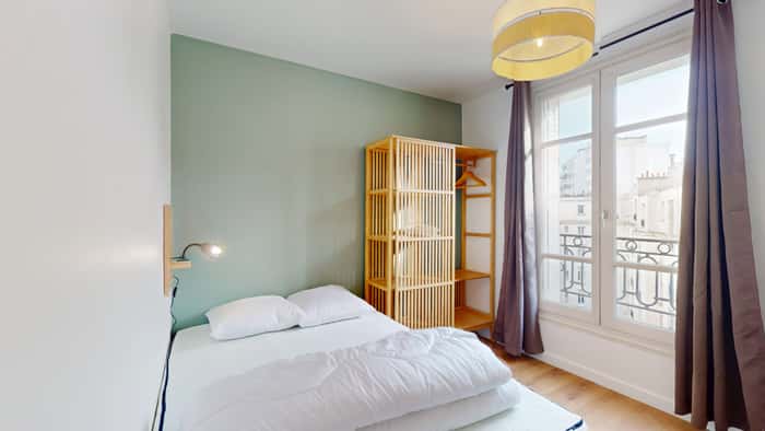 Listing photo thumbnail