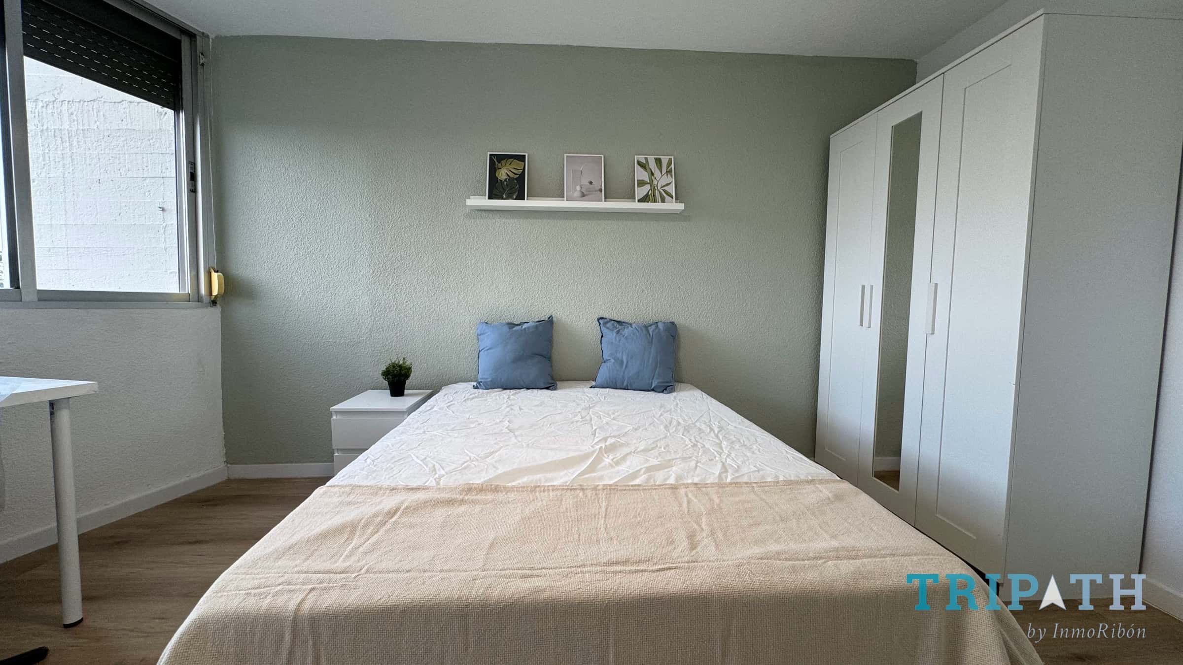 Zimmer in Calle del Poeta Blas de Otero, Madrid für 80 m² mit 4 Schlafzimmer