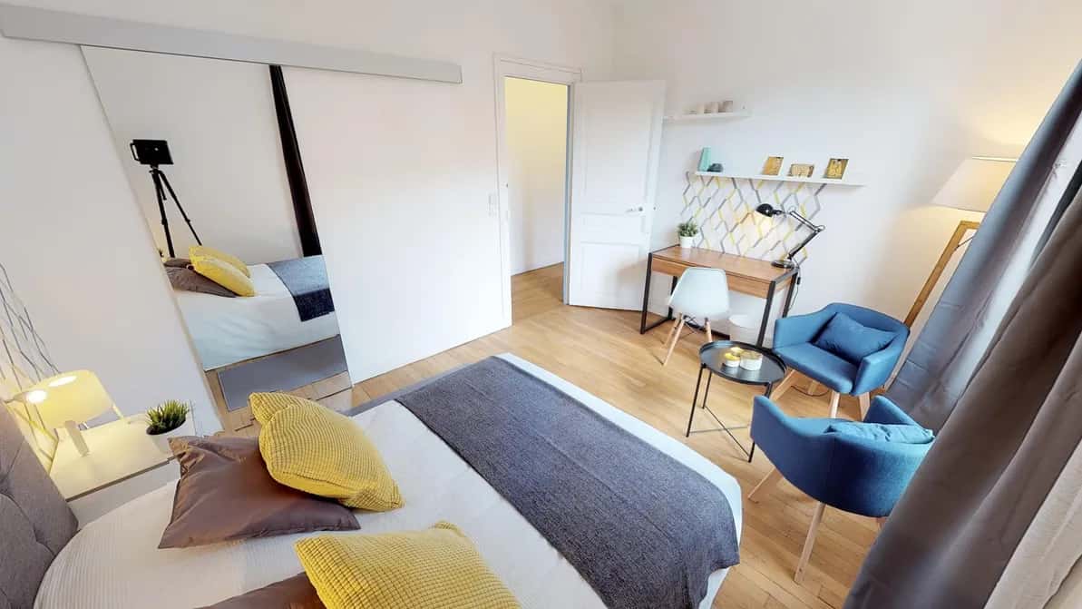 Habitación en Rue Barbès, Courbevoie para 72 m² con 4 dormitorios