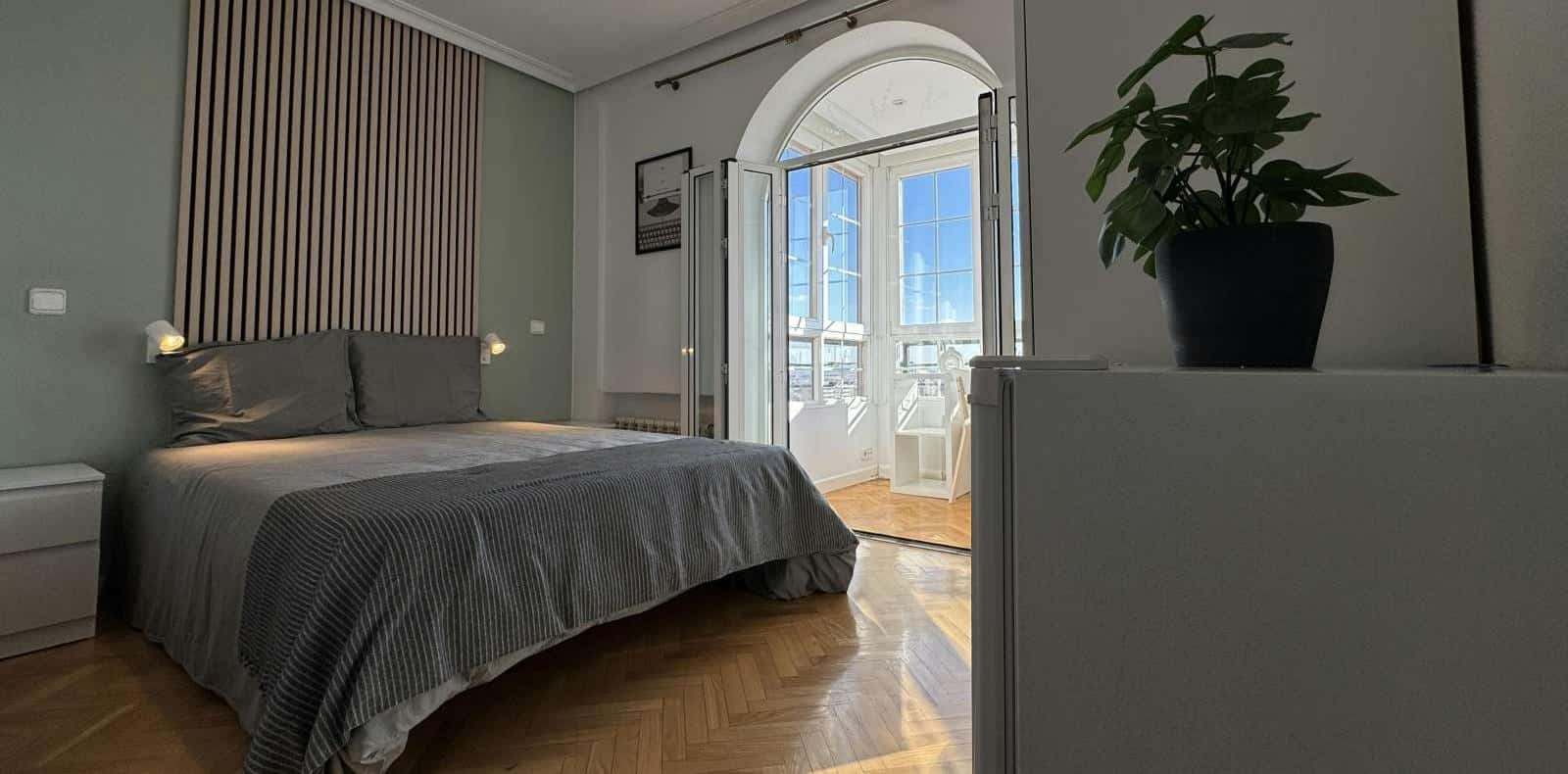 Double bed in Rooms for rent in de Tribaldos