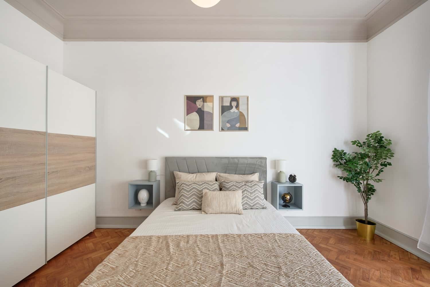 Room 3 - 60. Avenida Almirante Reis 192 3