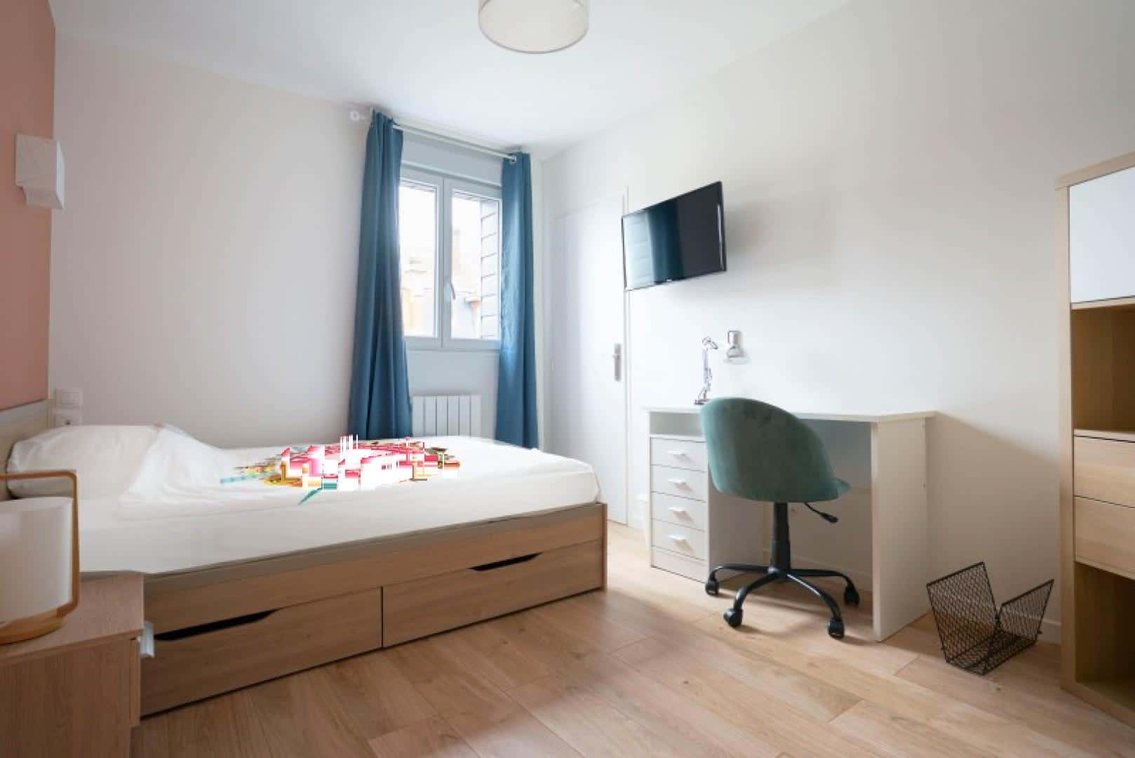 Chambre 6 - ISLY F
