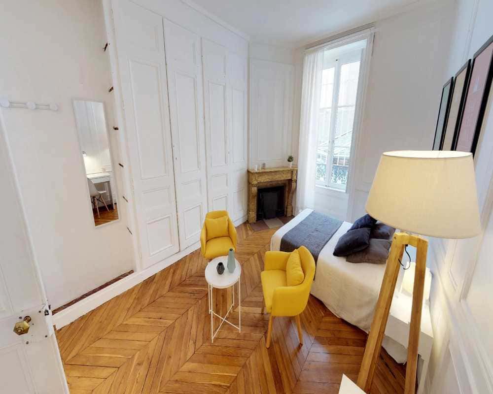 Chambre dans le rue Jarente