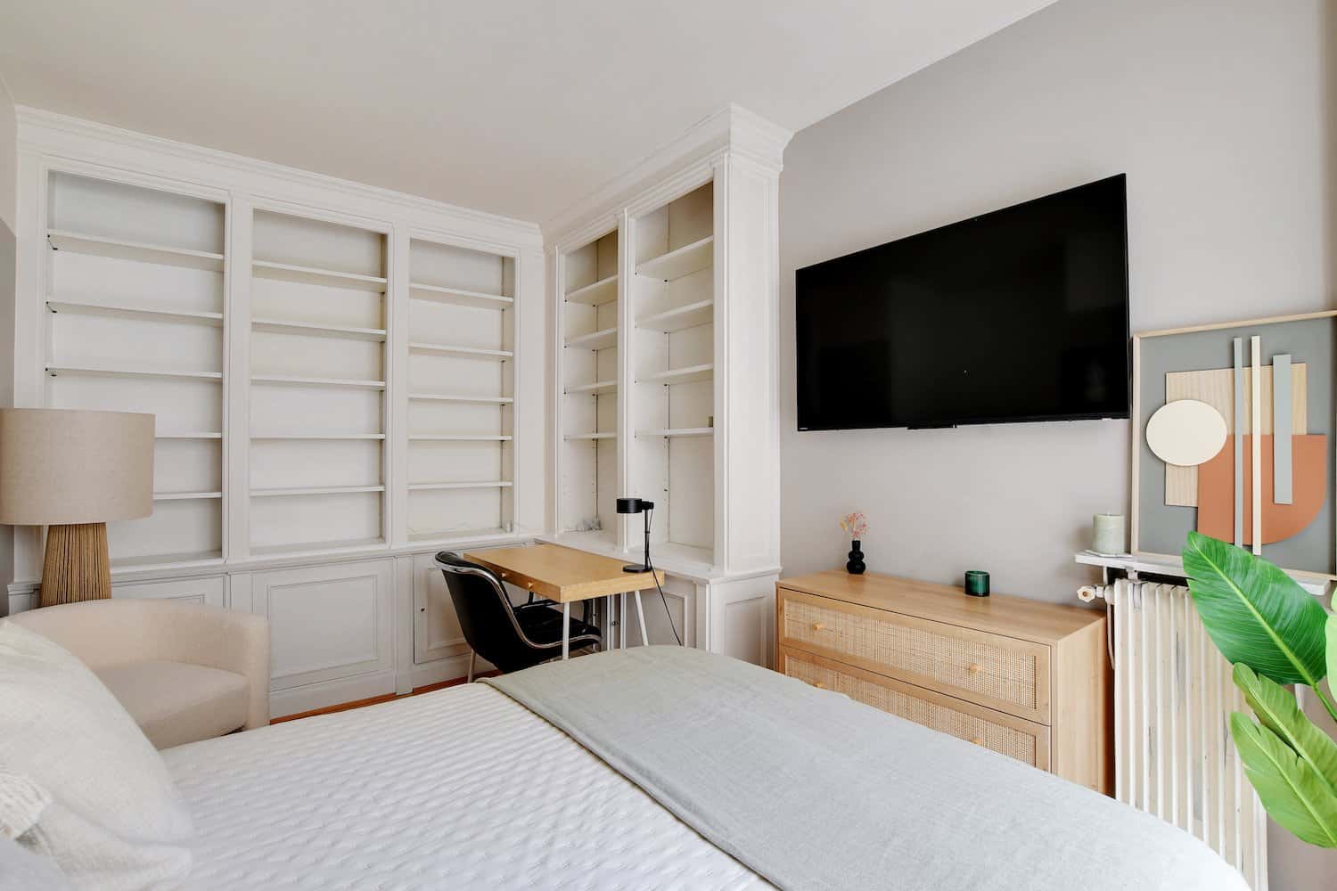Room in 3 Rue Marietta Alboni, 75016 Paris, France